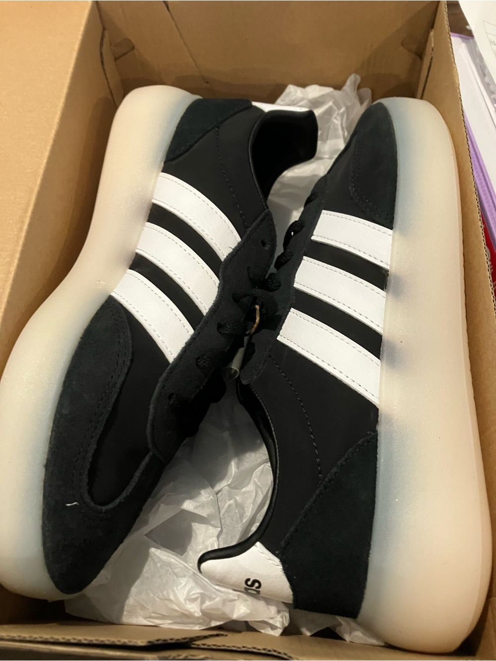 women’s Black & White Adidas Barreda Athletic Sneakers Sz 8